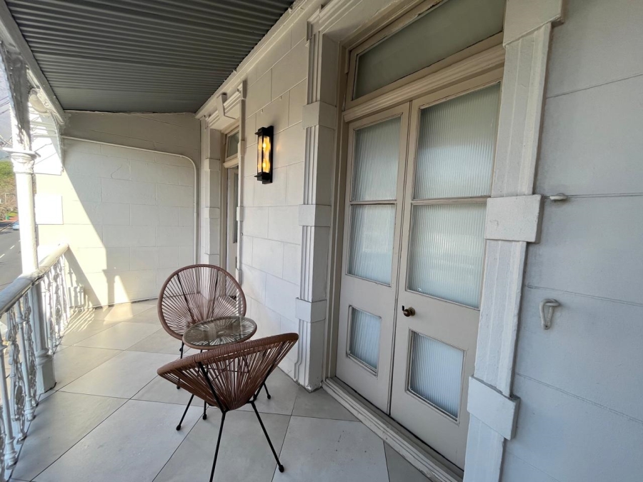 4 Bedroom Property for Sale in Oranjezicht Western Cape